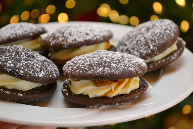 Chocolate Whoopie Pies With Cream Cheese Frosting - Parents Canada